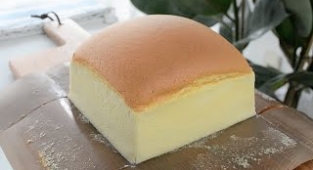 Jiggly & Fluffy Taiwanese Castella Sponge Cake - Bánh Bông Lan Castella
